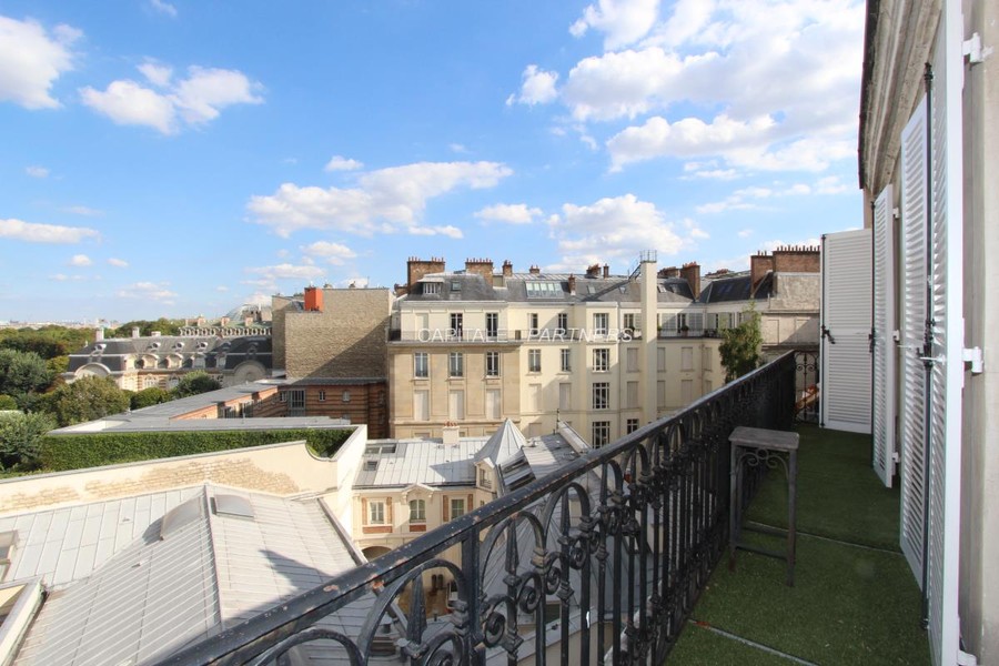 furnished  1 bedroom Apartment PARIS 8 - 47 m²;
