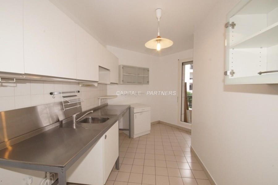  2 bedrooms Apartment LEVALLOIS PERRET - 71 m²;