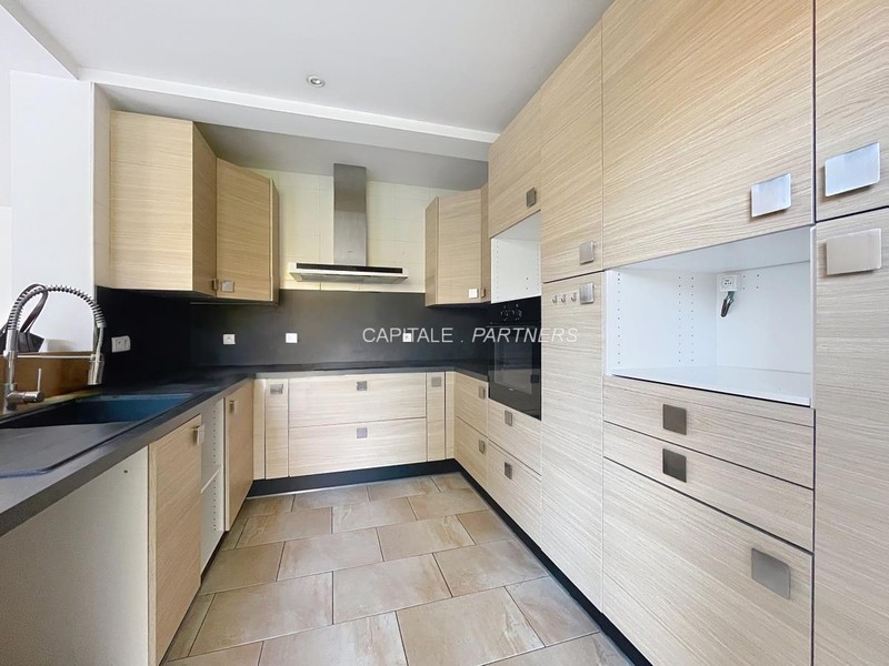  4 bedrooms House RUEIL-MALMAISON - 145 m²;