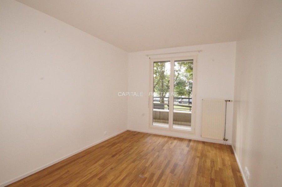  2 bedrooms Apartment LEVALLOIS PERRET - 71 m²;
