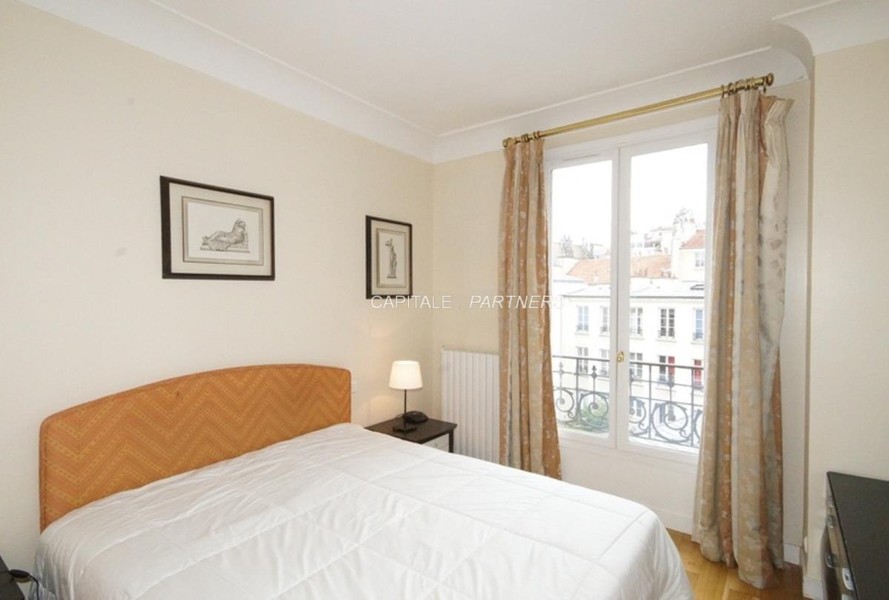 furnished  2 bedrooms Apartment PARIS 14 - 61 m²;