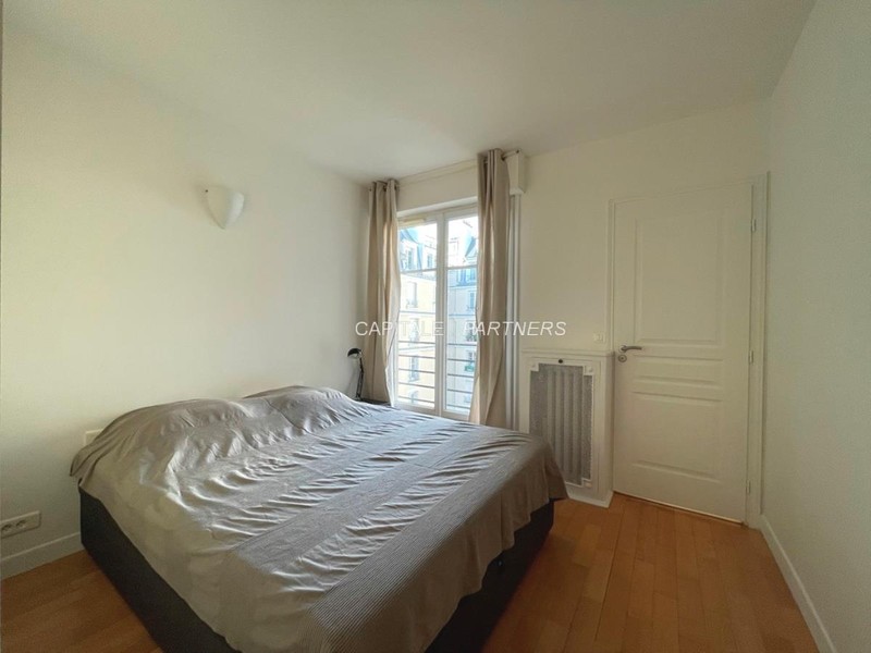 furnished  1 bedroom Apartment PARIS 17 - 44 m²;