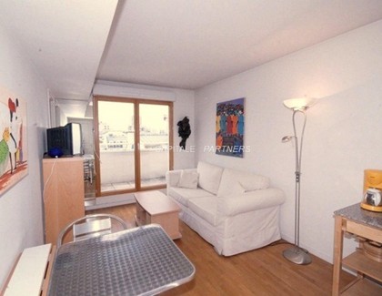 Studio  PARIS 19
