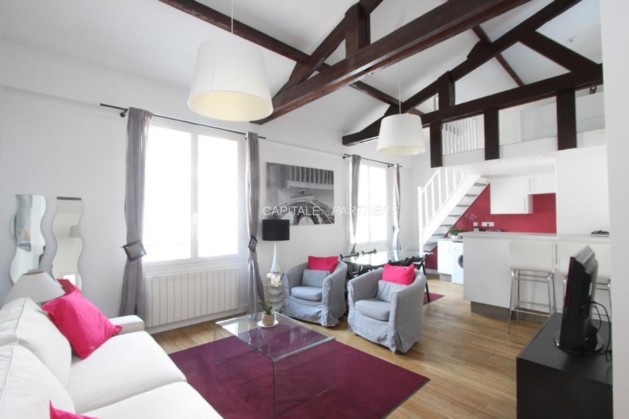 furnished  2 bedrooms Apartment PARIS 16 - 49 m²;
